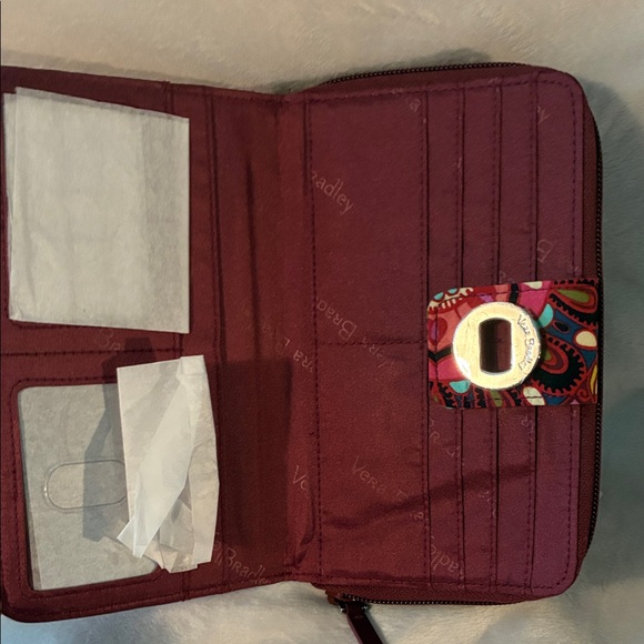 Vera Bradley Multicolor Turnlock Wallet. NWT - Picture 2 of 4